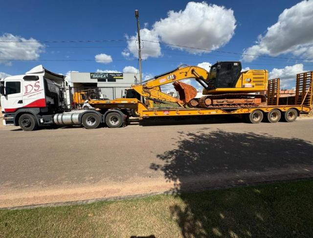 Transportes com Carreta Prancha e Caminhão Munck